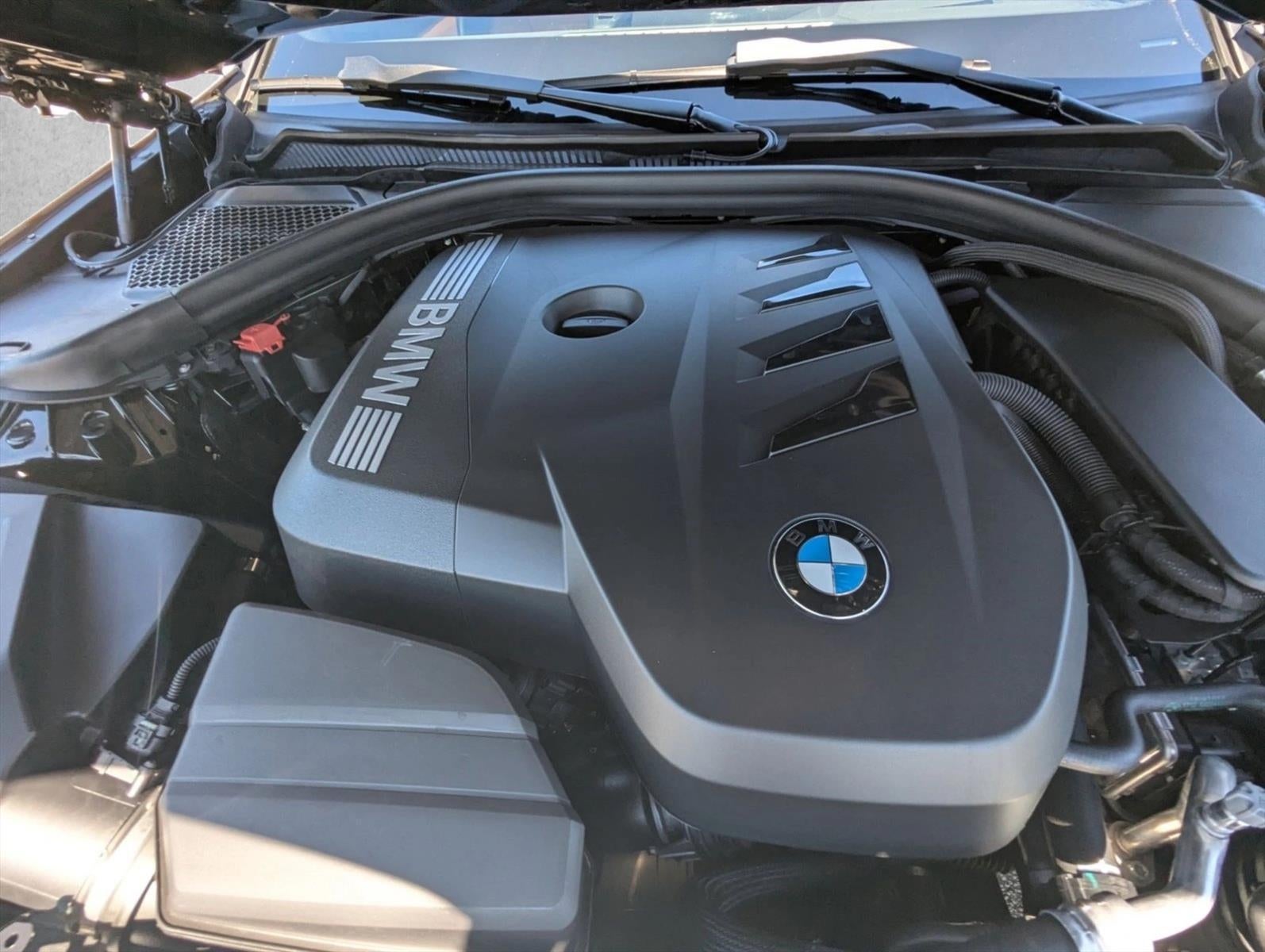 2025 BMW 330i Sedan