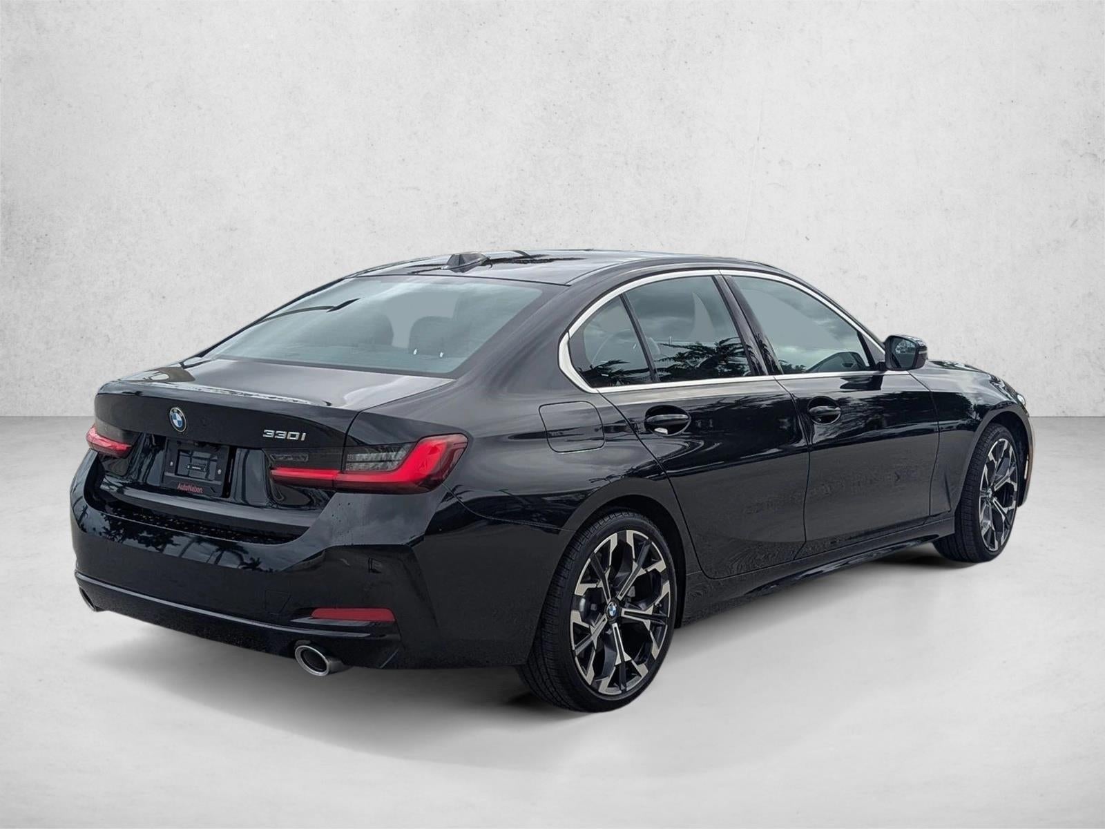 2025 BMW 330i Sedan