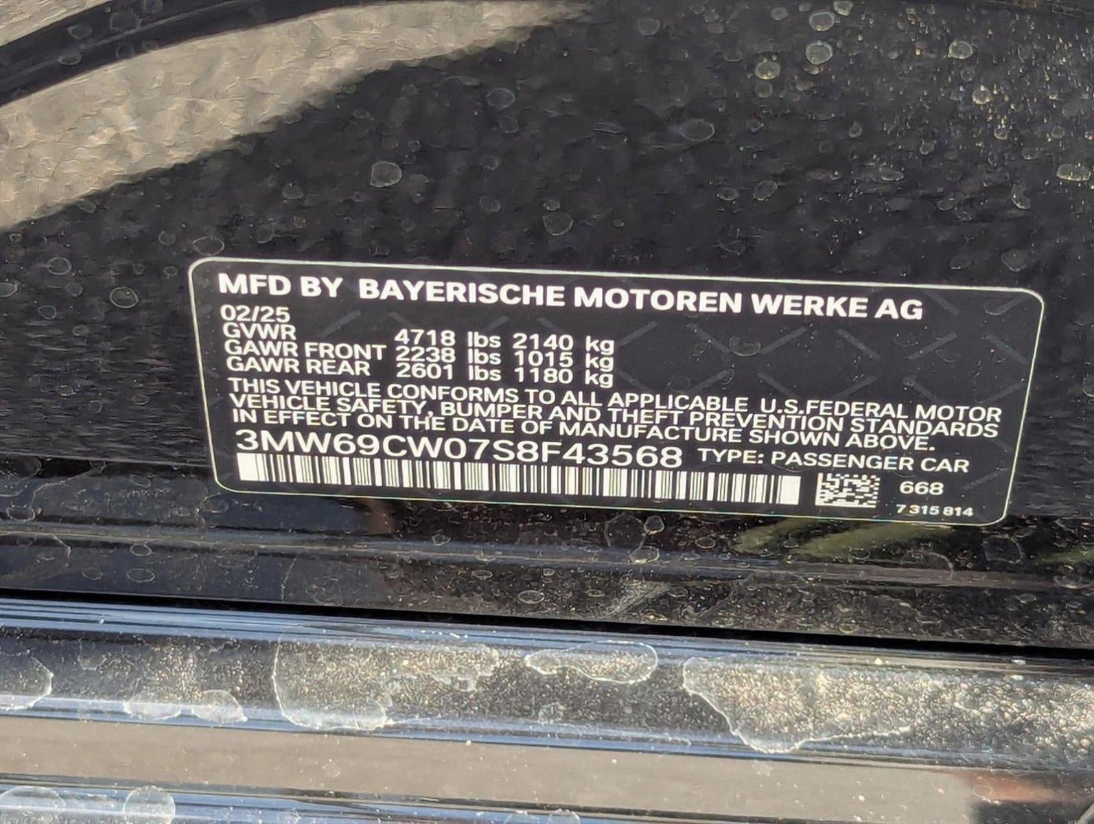 2025 BMW 330i Sedan