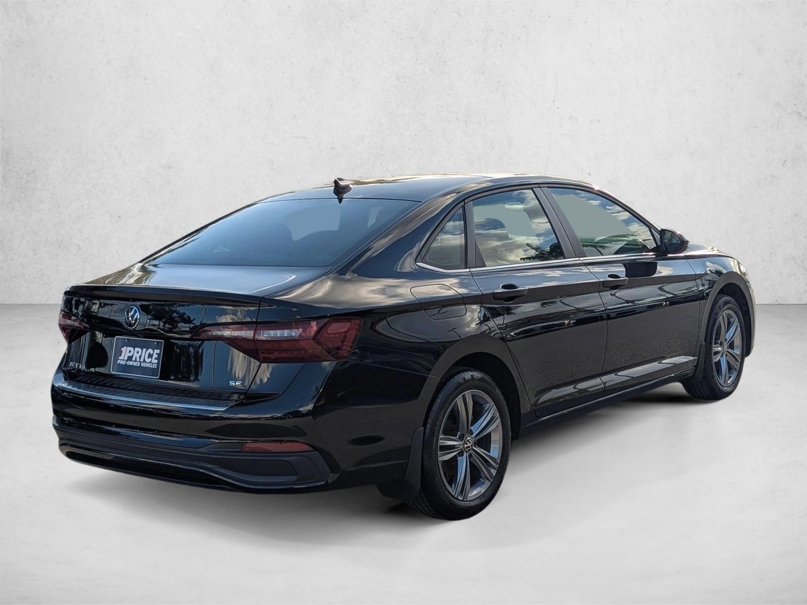 2023 Volkswagen Jetta SE Auto