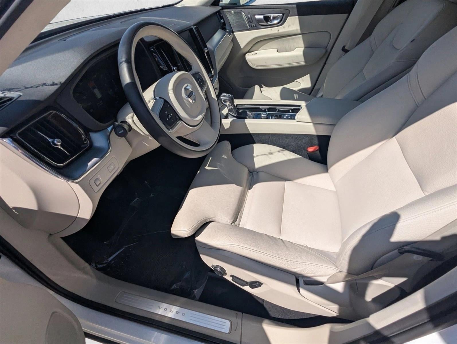 2019 Volvo XC60 T5 FWD Momentum