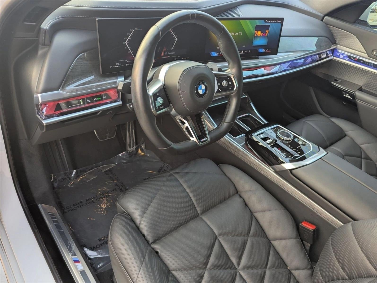 2025 BMW 740i Sedan