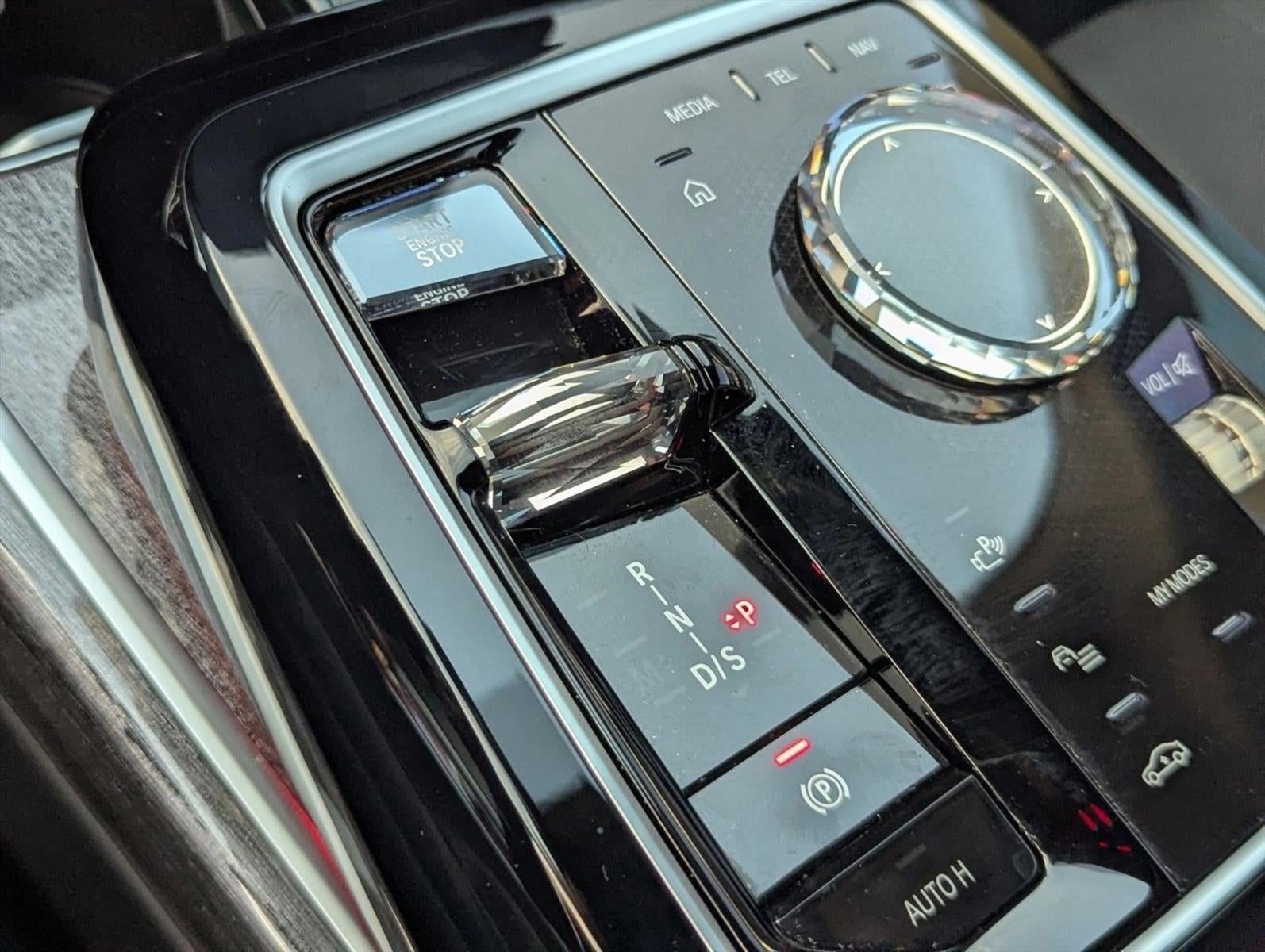 2023 BMW 760i xDrive Sedan