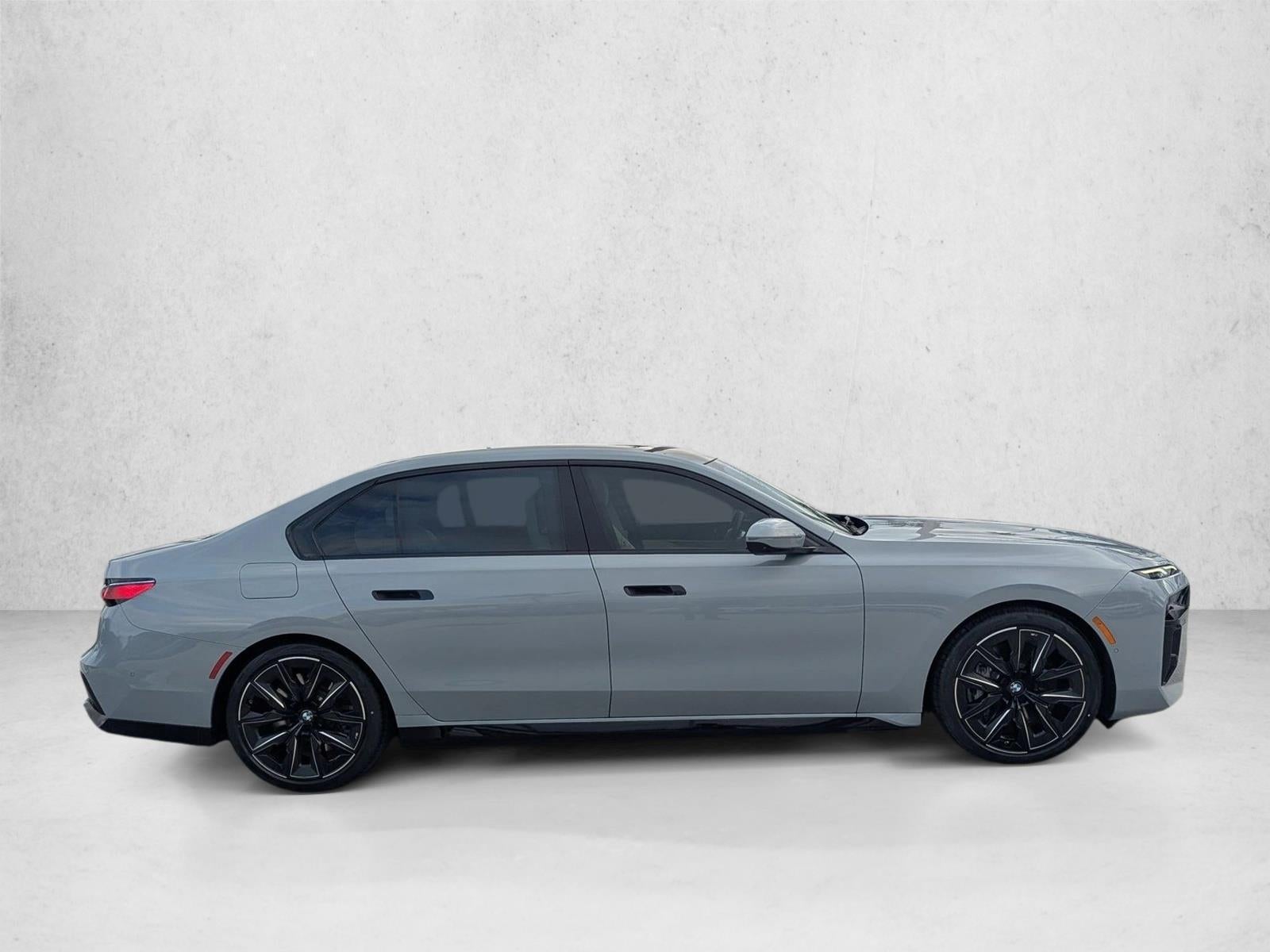 2024 BMW 760i xDrive Sedan