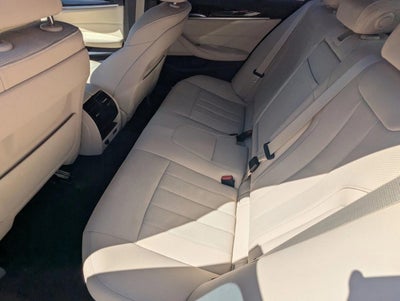 2023 BMW 540i Sedan