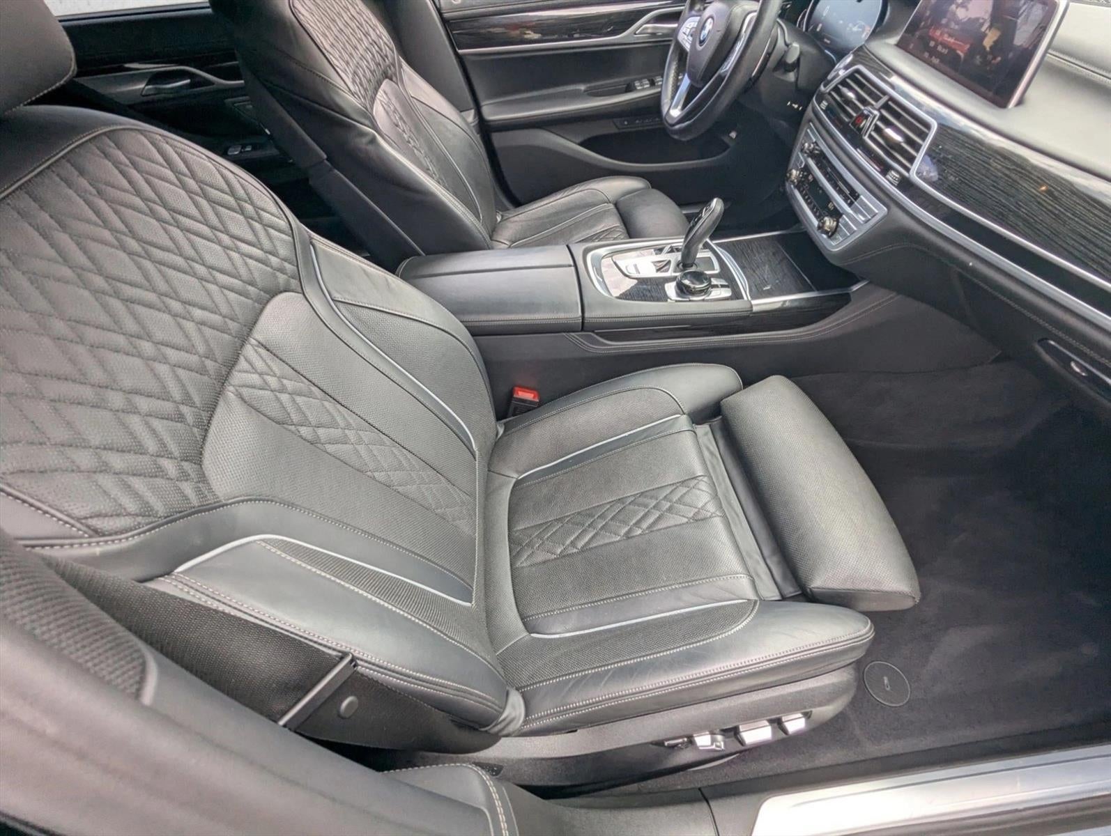 2019 BMW 750i Sedan