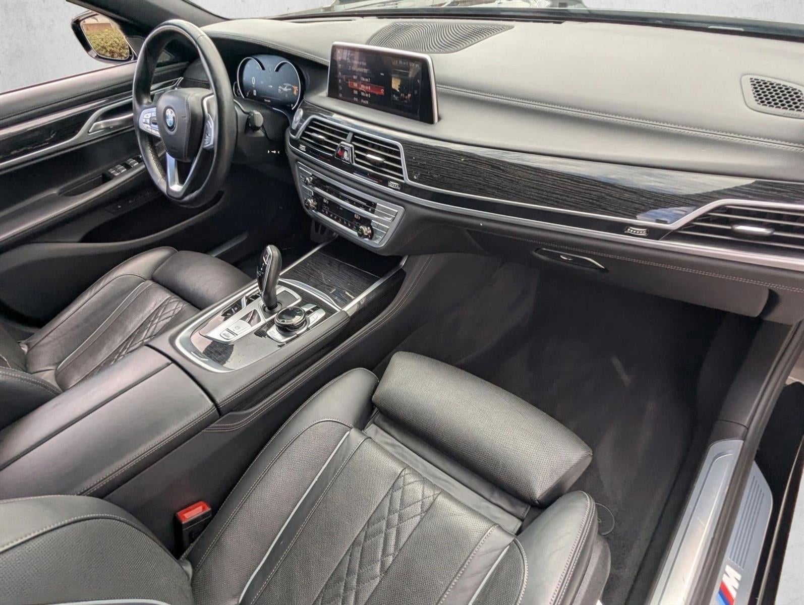 2019 BMW 750i Sedan