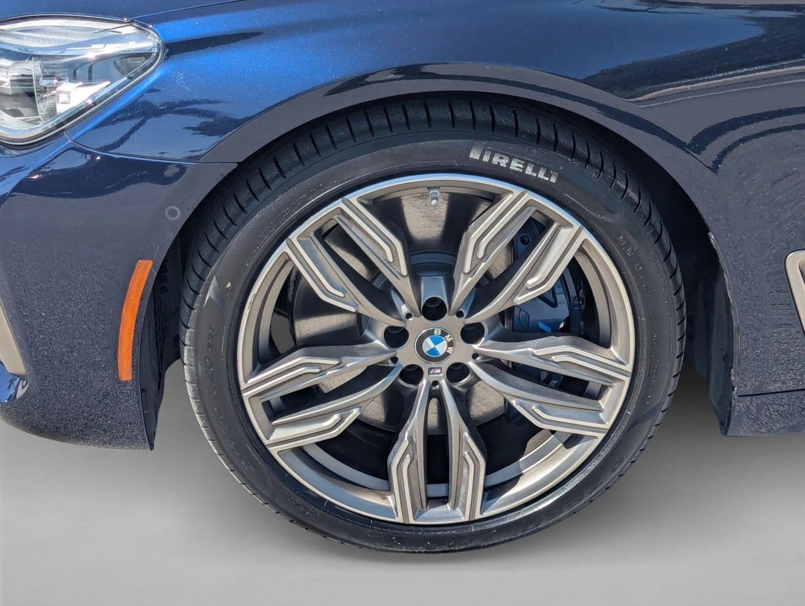 2019 BMW M760i xDrive Sedan