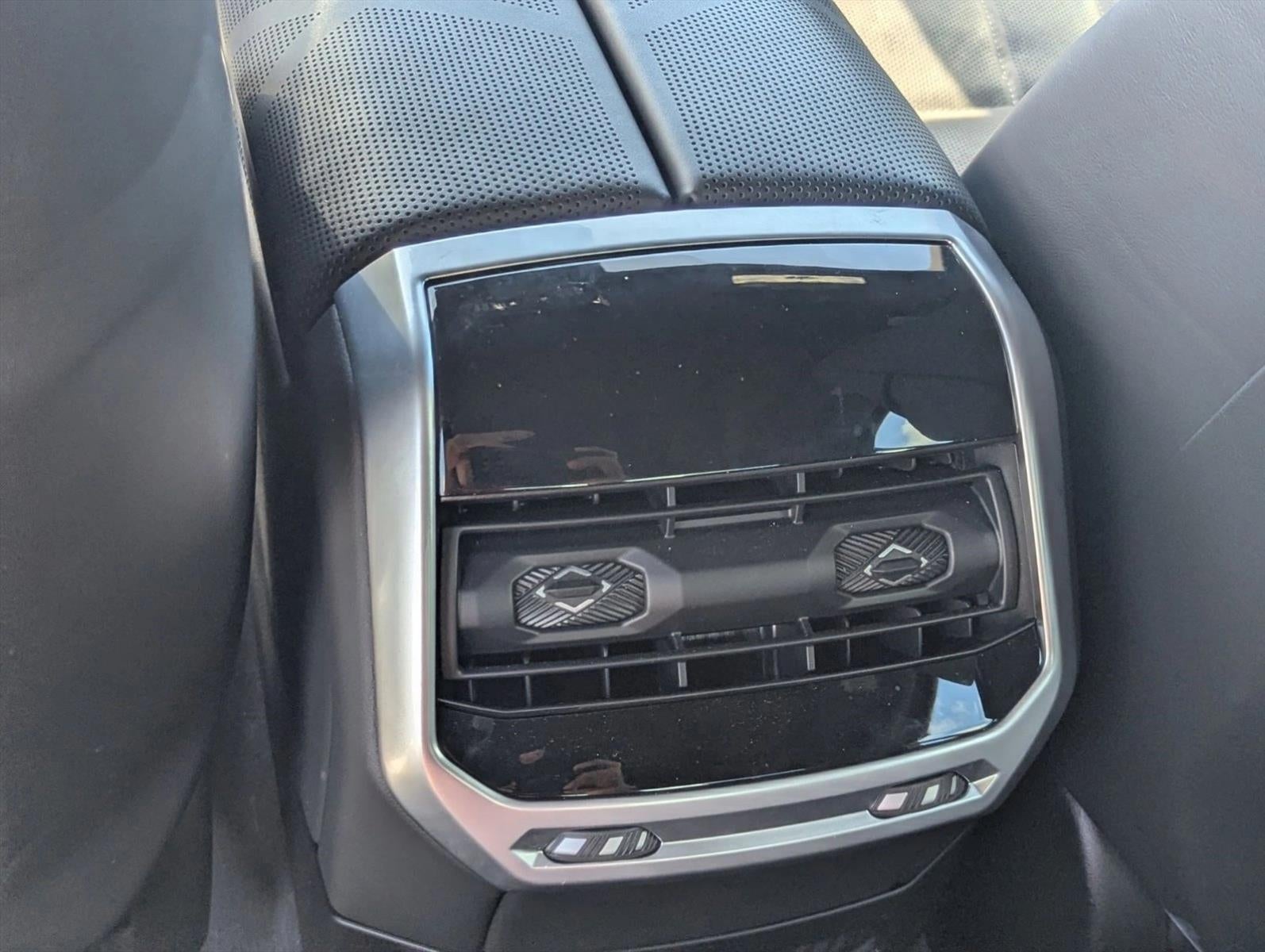 2023 BMW i7 xDrive60 Sedan