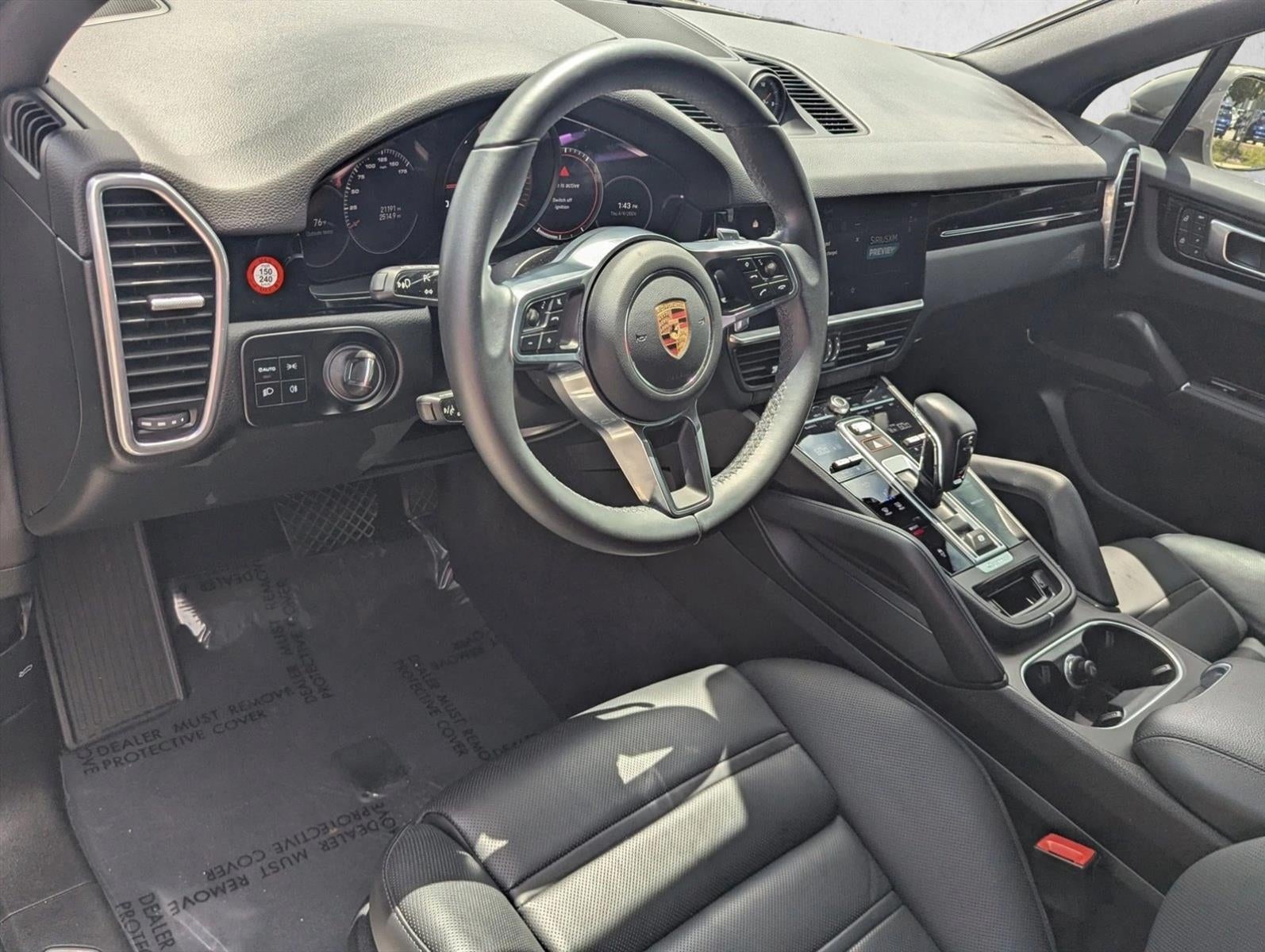 2023 Porsche Cayenne Platinum Edition AWD