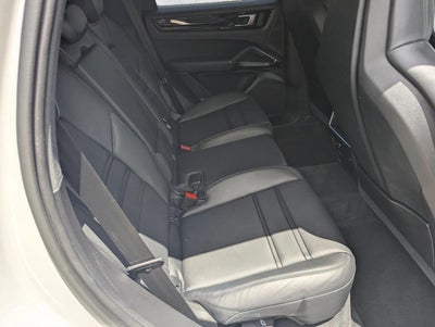 2023 Porsche Cayenne Platinum Edition AWD