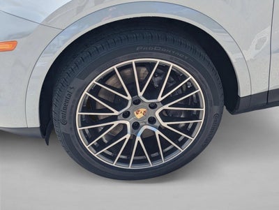 2023 Porsche Cayenne Platinum Edition AWD