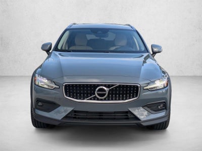 2022 Volvo V60 Cross Country T5 AWD