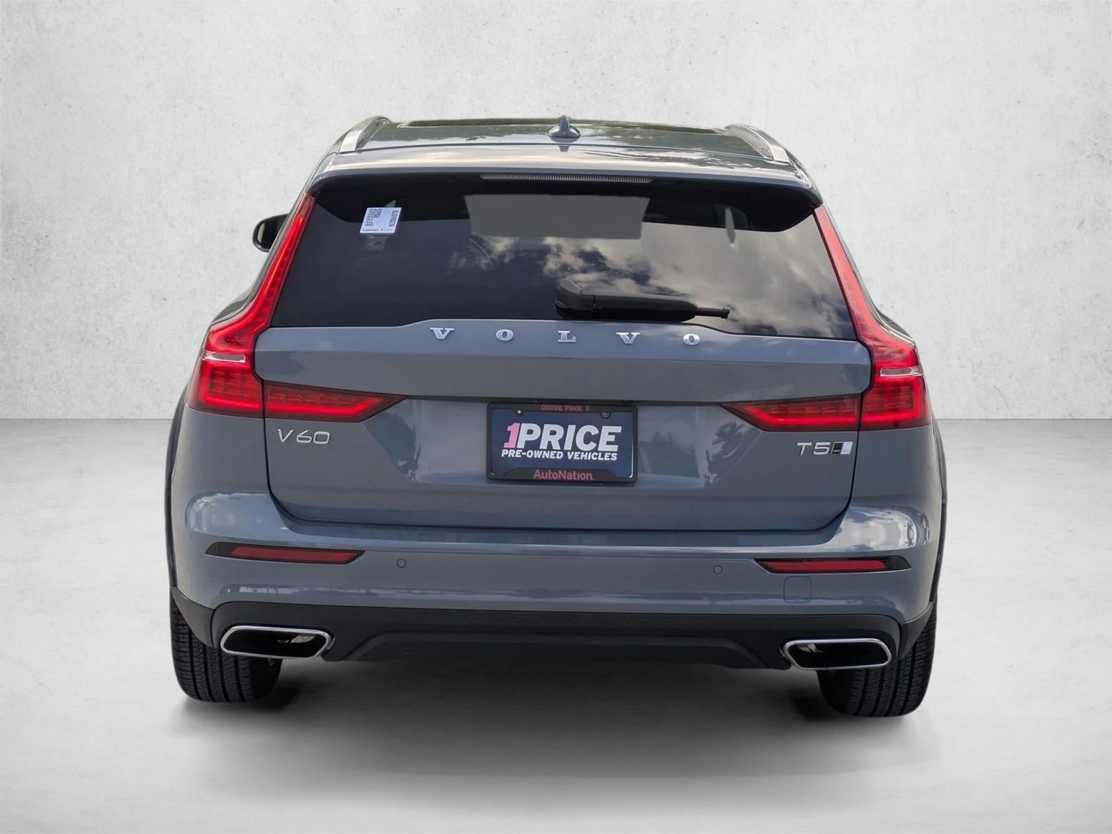 2022 Volvo V60 Cross Country T5 AWD