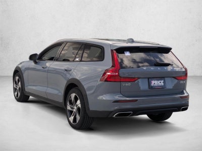 2022 Volvo V60 Cross Country T5 AWD