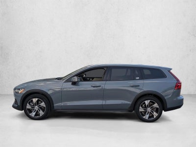 2022 Volvo V60 Cross Country T5 AWD