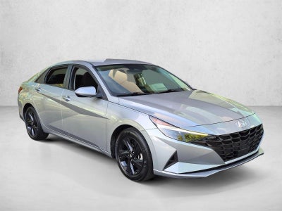 2021 Hyundai ELANTRA SEL IVT