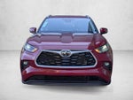 2022 Toyota Highlander XLE FWD (Natl)