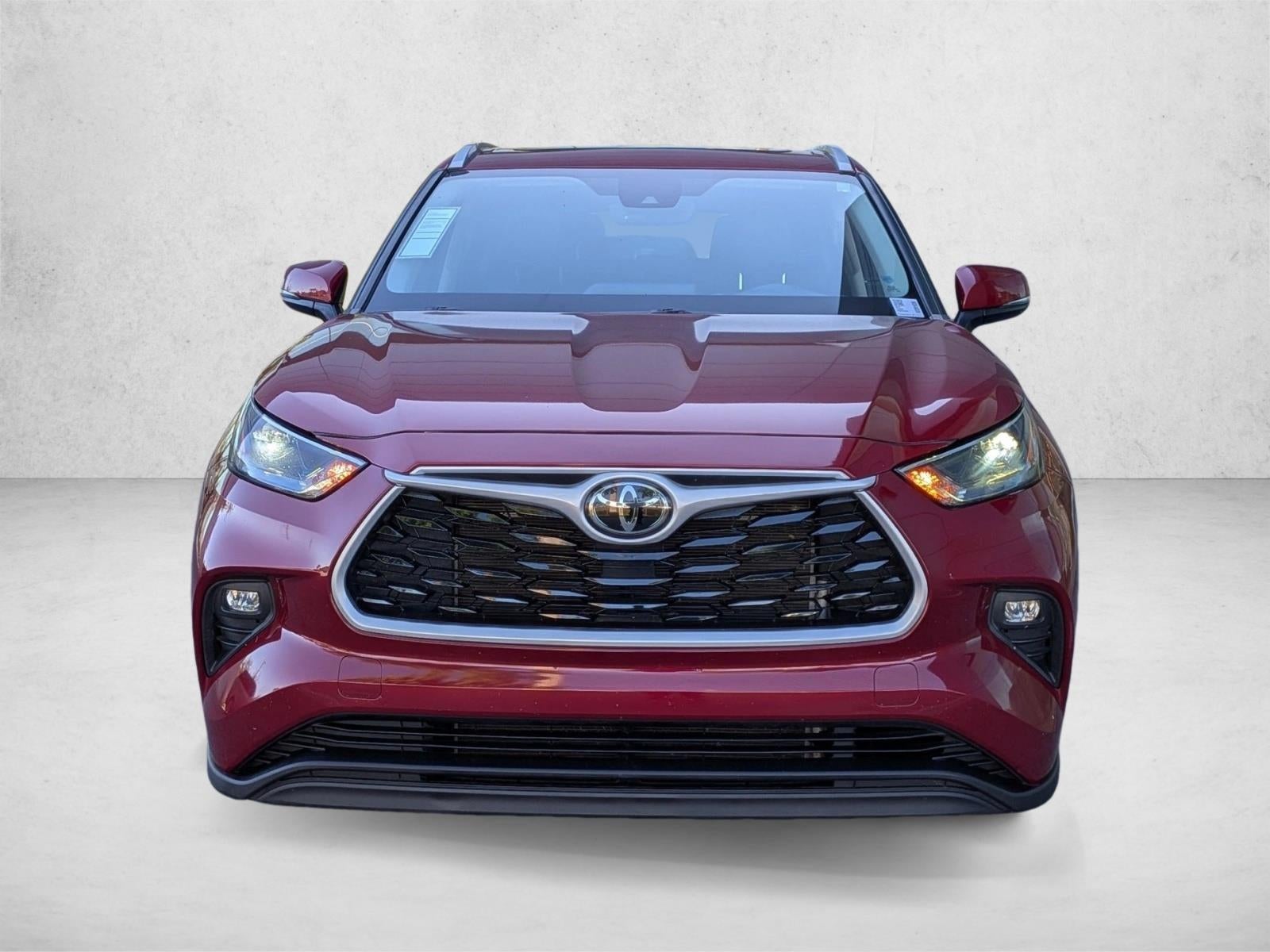 2022 Toyota Highlander XLE FWD (Natl)