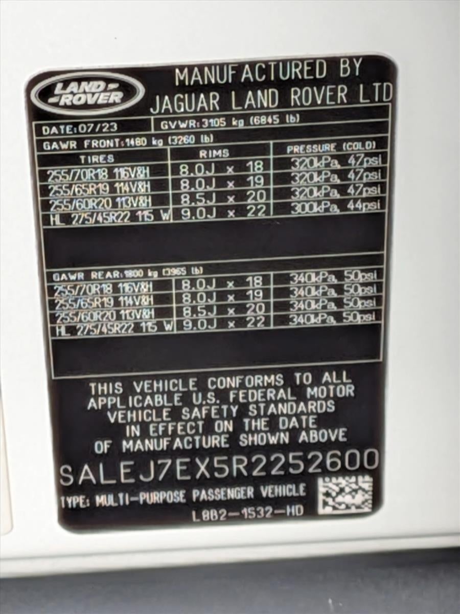 2024 Land Rover Defender 110 P300 S