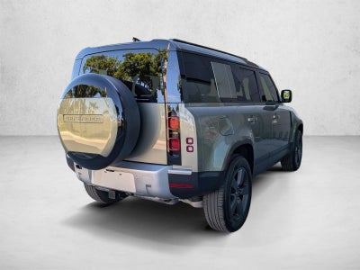 2025 Land Rover Defender 110 P300 S