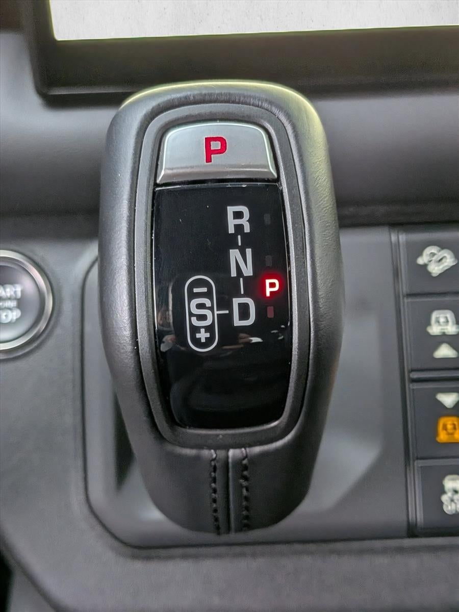 2023 Land Rover Defender 110 V8 AWD