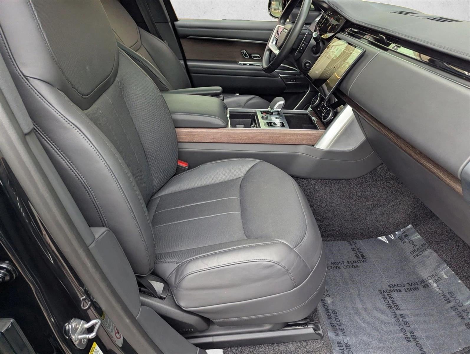 2023 Land Rover Range Rover P530 SE SWB