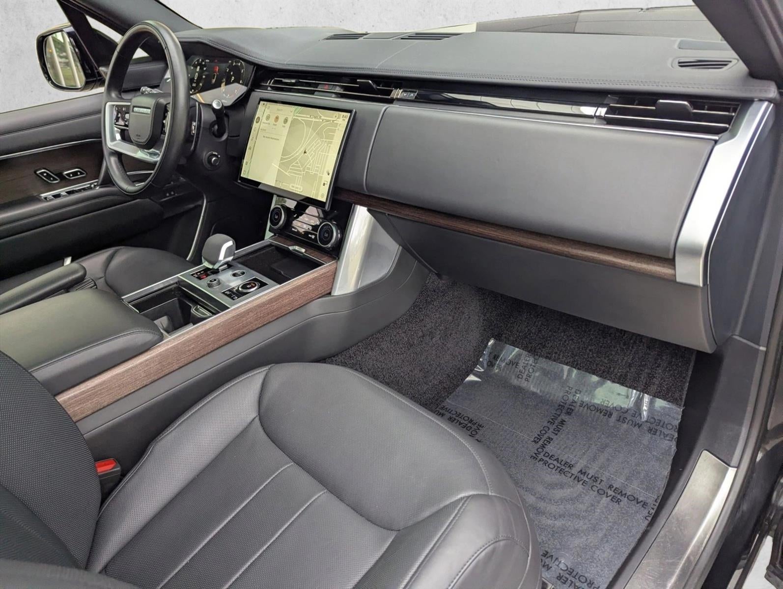 2023 Land Rover Range Rover P530 SE SWB