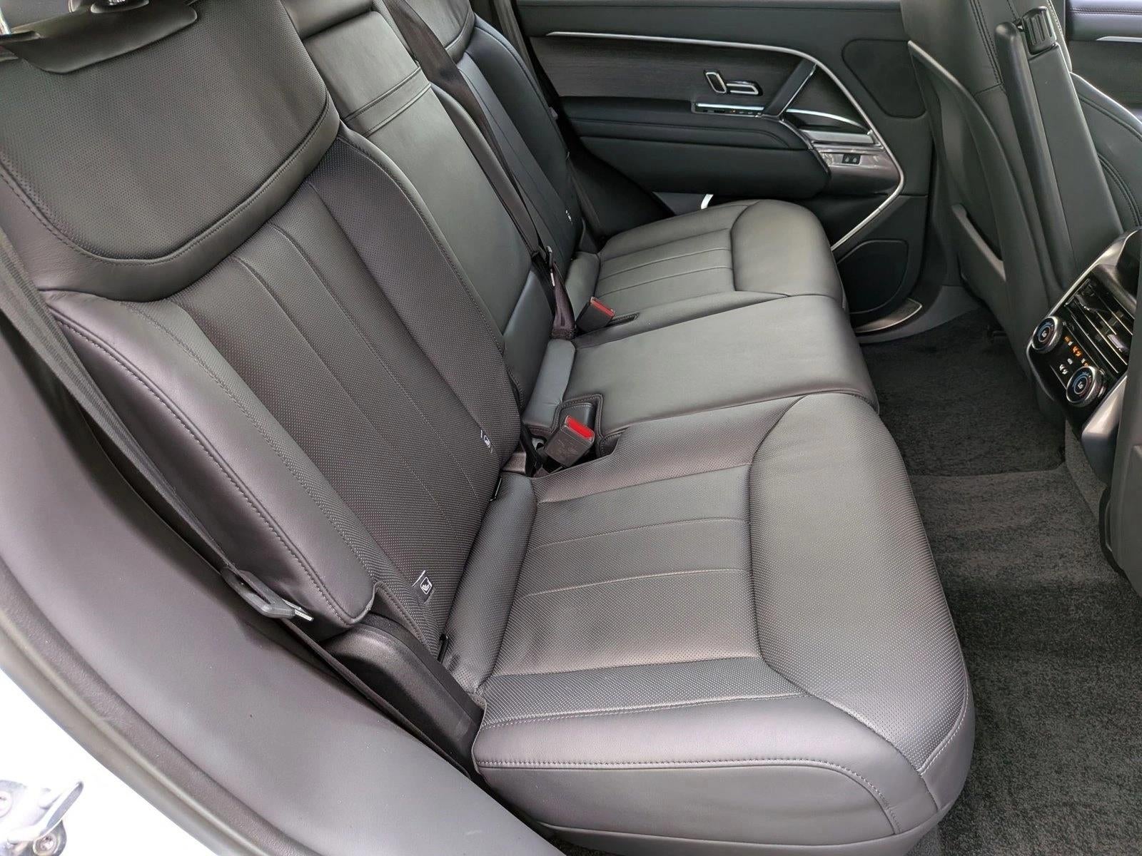 2023 Land Rover Range Rover P530 SE SWB