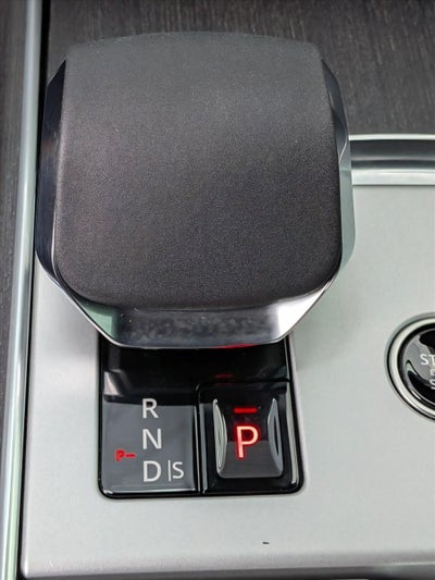 2025 Land Rover Range Rover P530 SE SWB