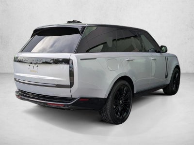 2025 Land Rover Range Rover P530 SE SWB