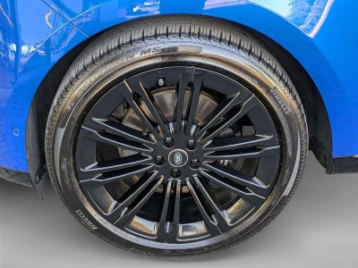 2025 Land Rover Range Rover P400 SE LWB 7 Seat