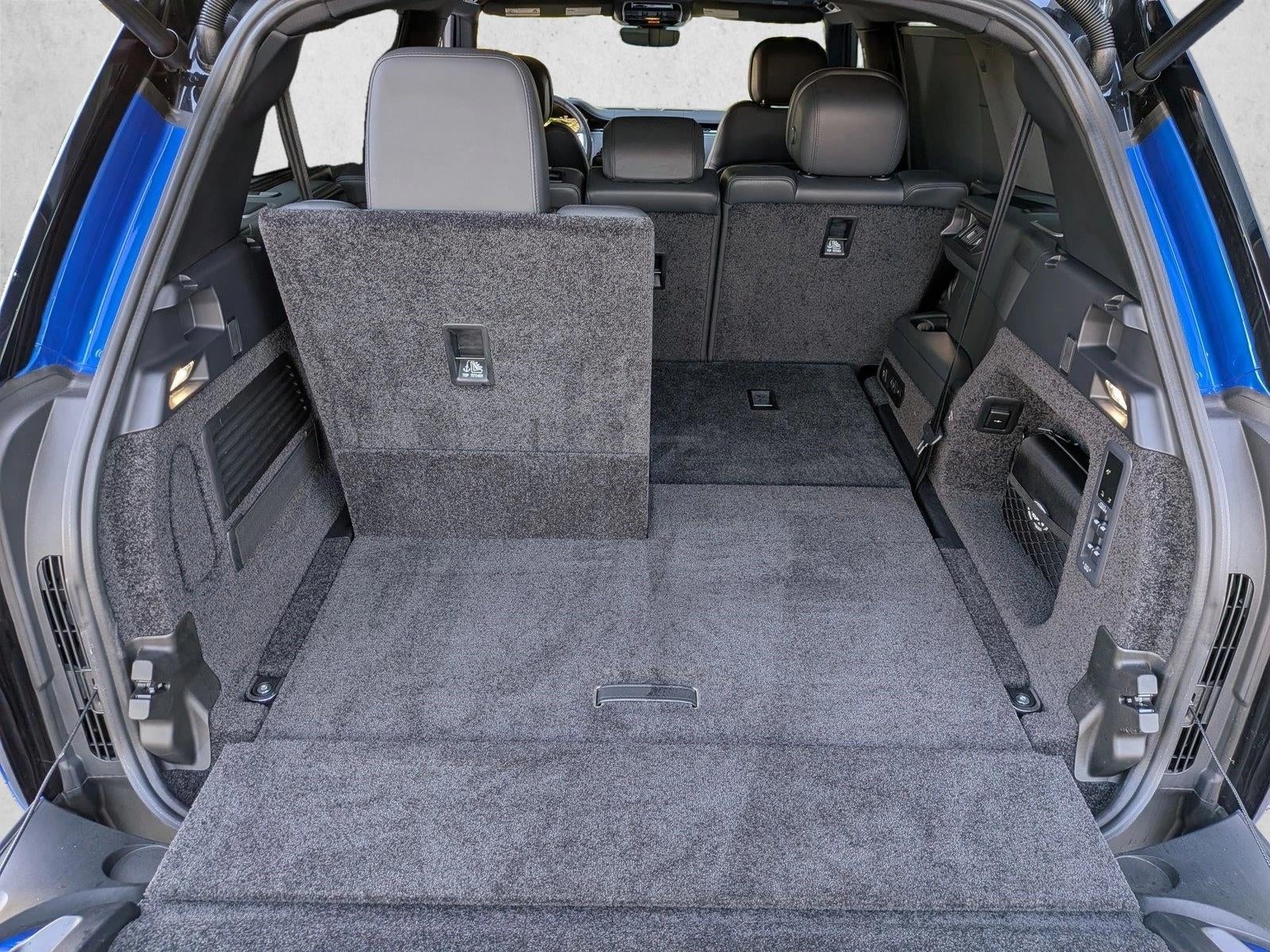 2025 Land Rover Range Rover P400 SE LWB 7 Seat