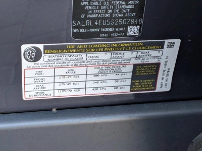 2025 Land Rover Discovery P360 Dynamic SE