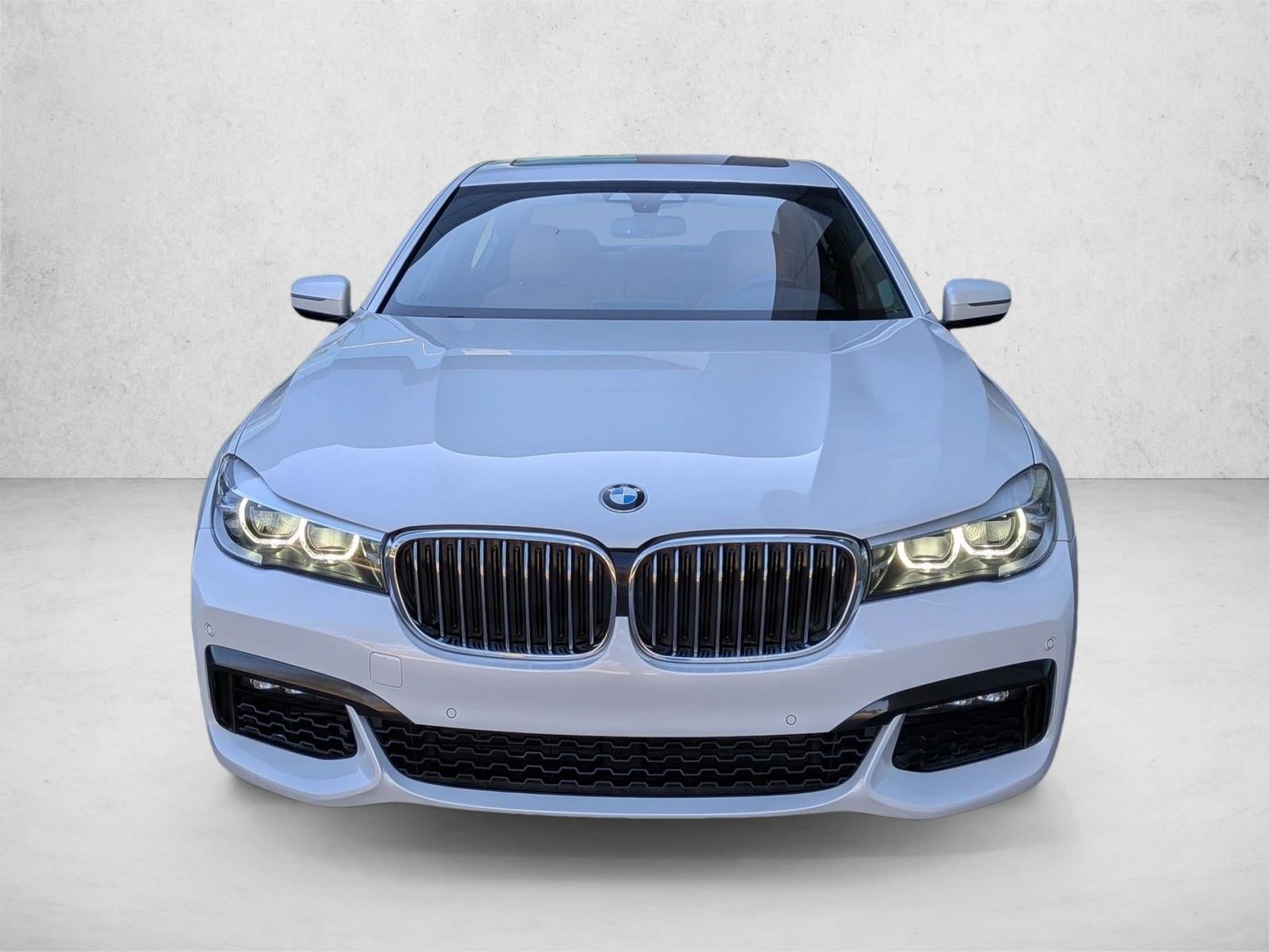 2019 BMW 740i Sedan