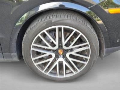 2025 Porsche Cayenne AWD