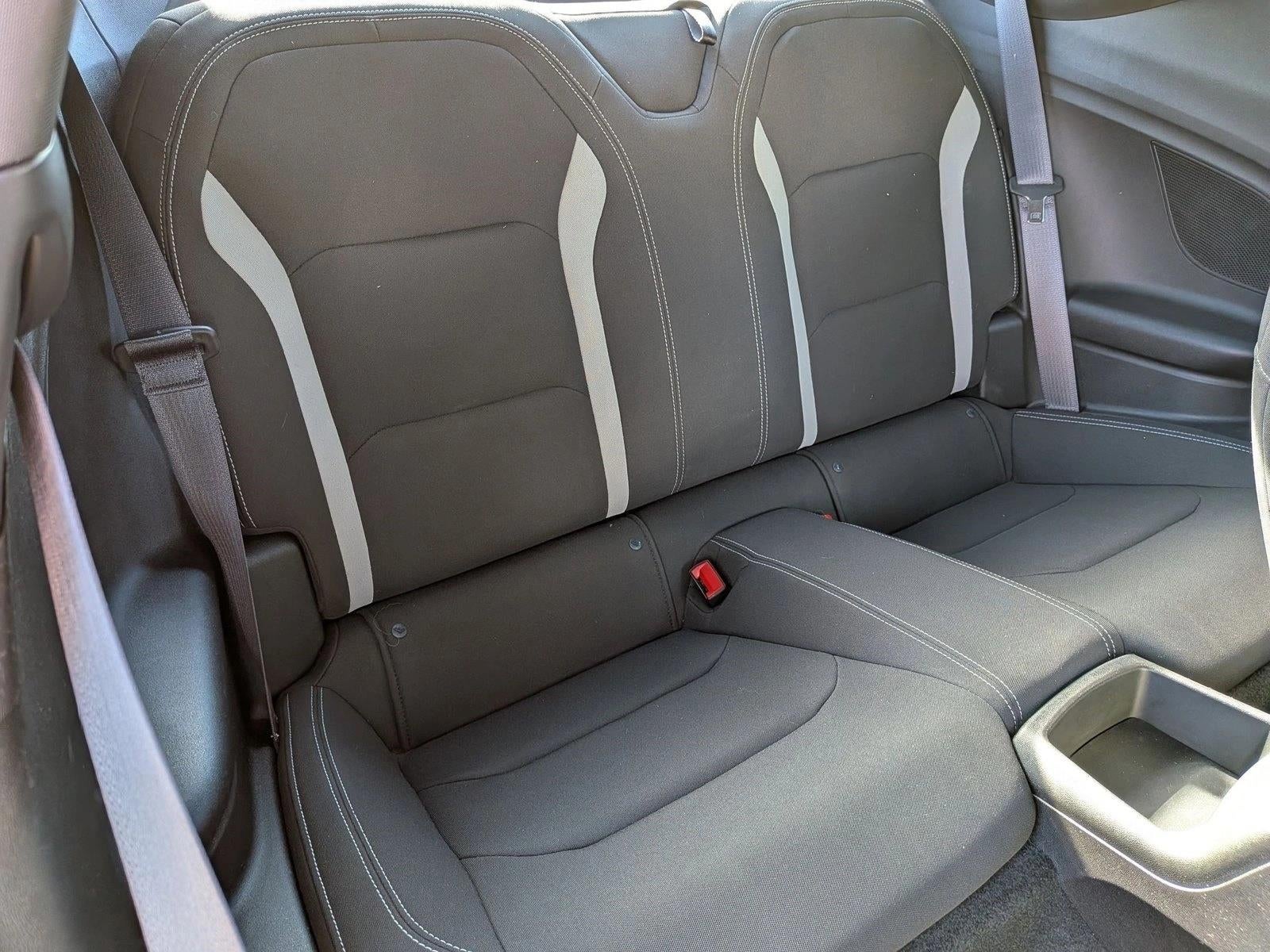 2017 Chevrolet Camaro 2dr Coupe 1LT