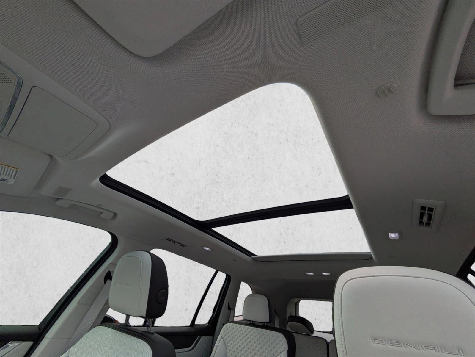 2026 GMC Acadia FWD Denali