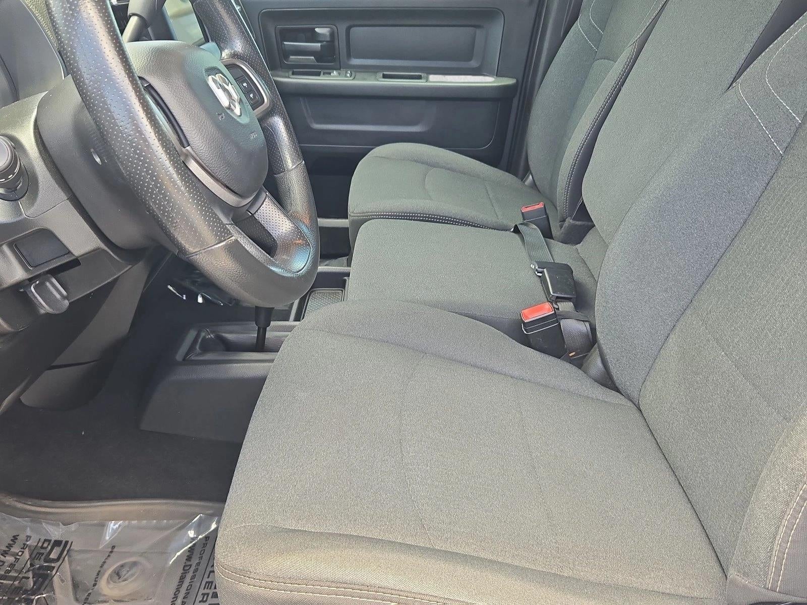 2020 RAM 3500 Tradesman 4x4 Crew Cab 8' Box