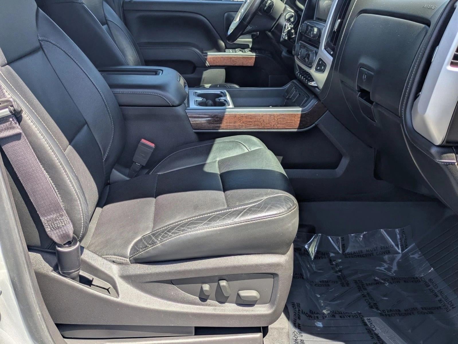 2017 GMC Sierra 1500 Crew Cab Short Box 4-Wheel Drive SLT