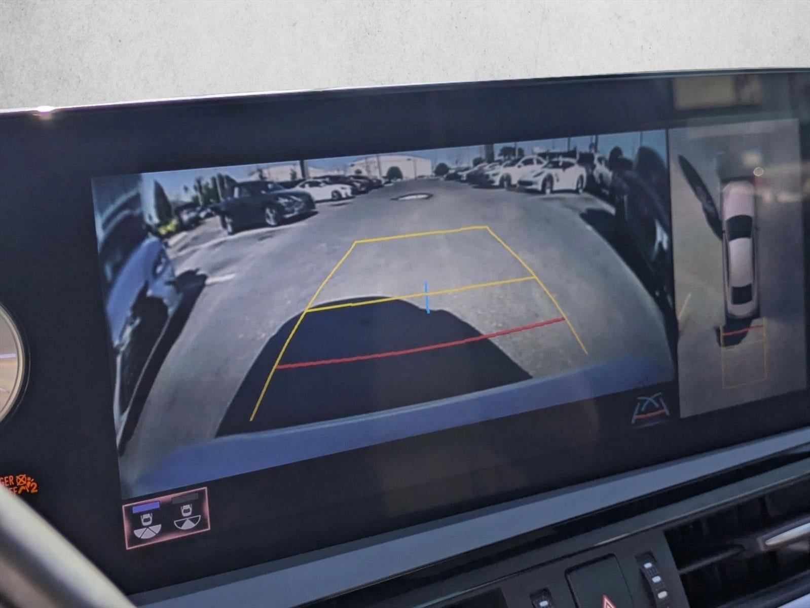 2022 Lexus ES 300h Ultra Luxury FWD