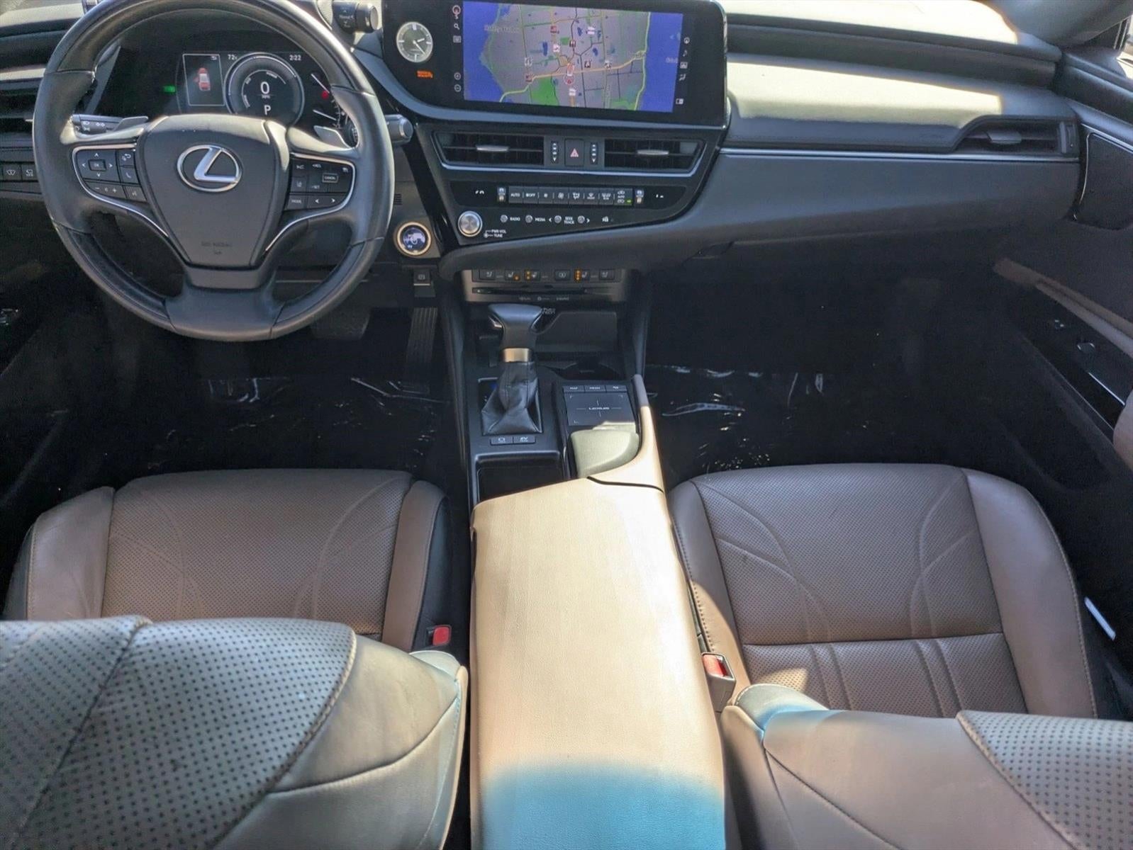 2022 Lexus ES 300h Ultra Luxury FWD