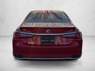 2022 Lexus ES 300h Ultra Luxury FWD