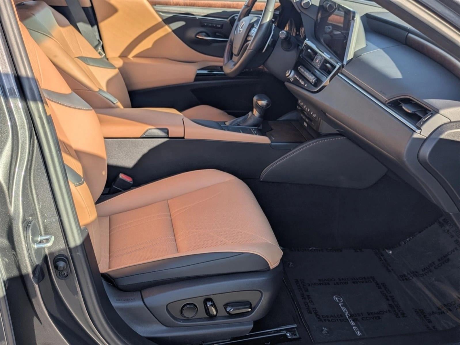 2022 Lexus ES 350 Ultra Luxury FWD