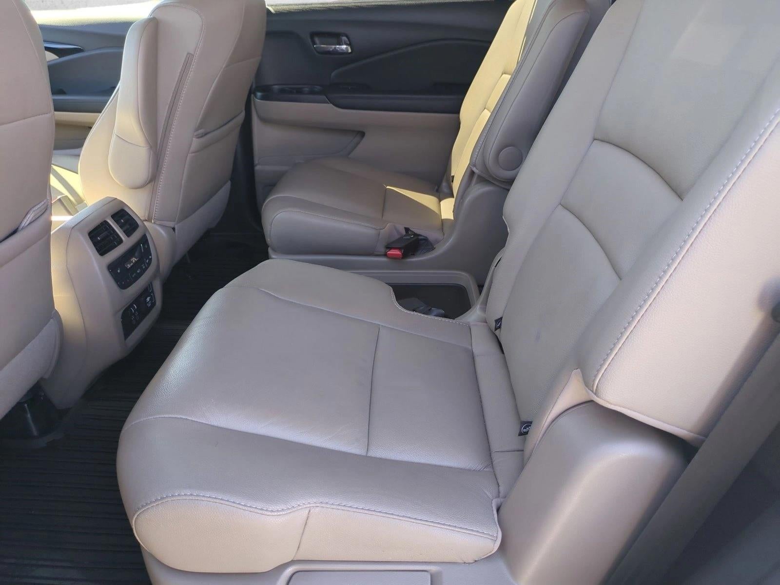 2022 Honda Pilot Touring 7-Passenger 2WD