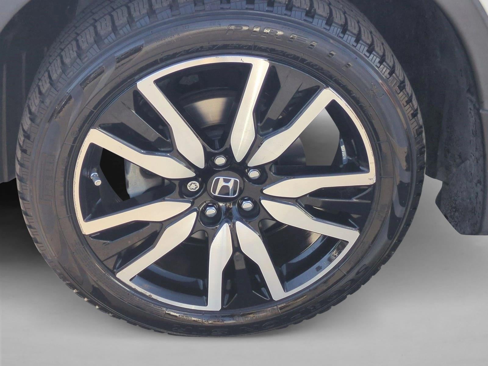2022 Honda Pilot Touring 7-Passenger 2WD