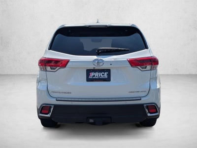 2017 Toyota Highlander Limited Platinum V6 AWD (Natl)