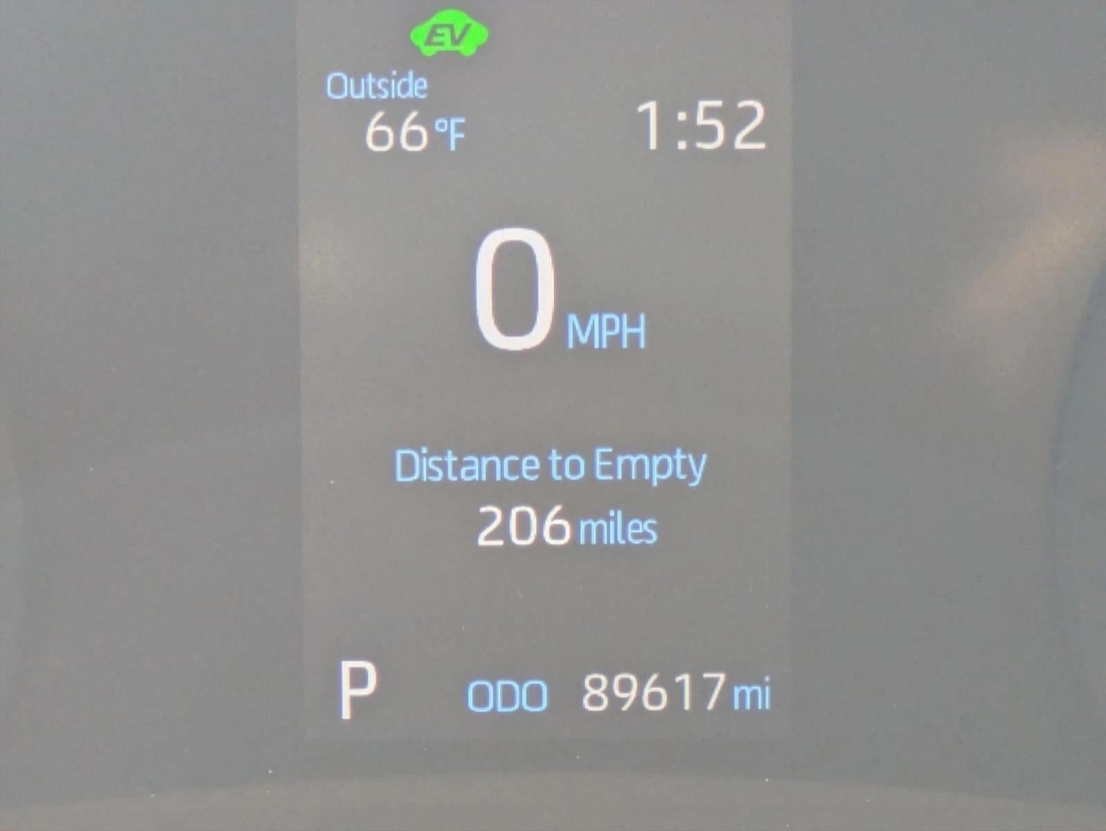 2022 Toyota Sienna XLE FWD 8-Passenger (Natl)