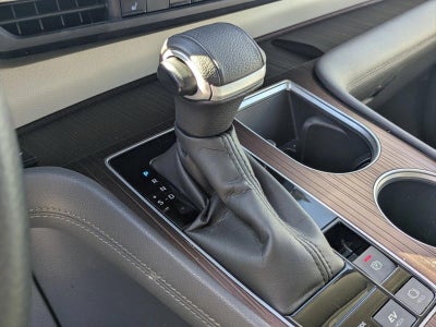 2022 Toyota Sienna XLE FWD 8-Passenger (Natl)