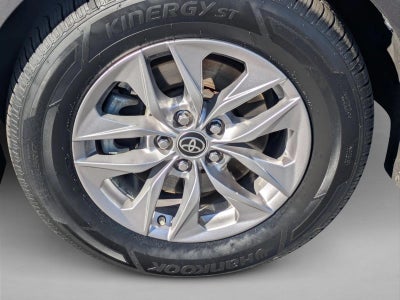 2022 Toyota Sienna XLE FWD 8-Passenger (Natl)